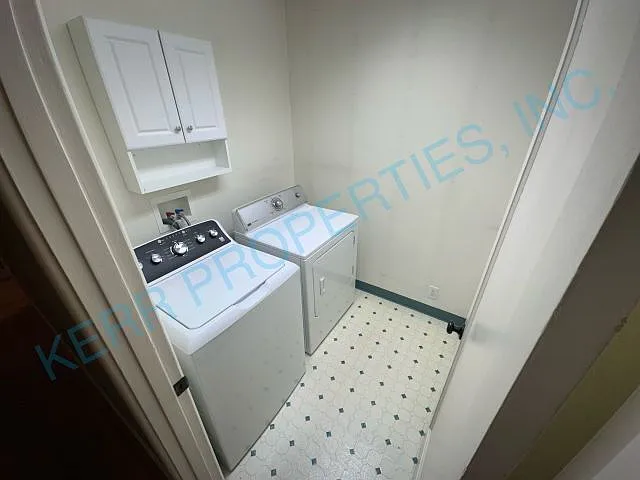 635 SE Juniper Ct E — Photo 15