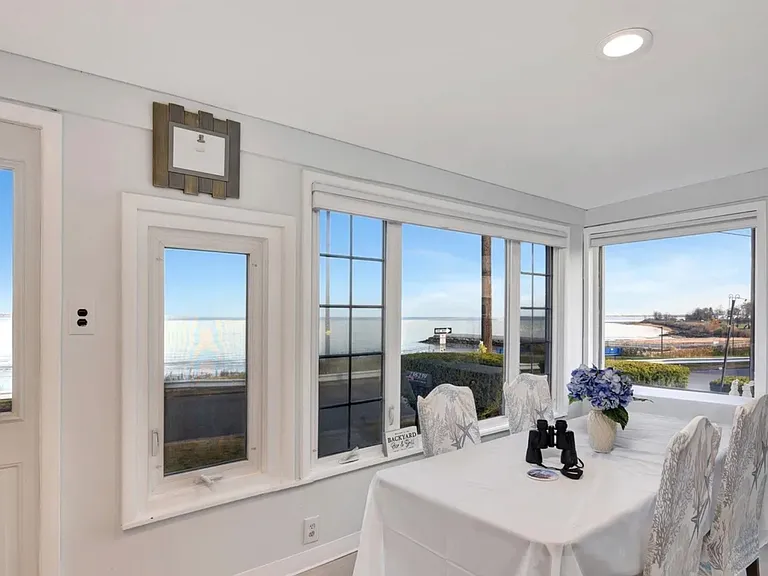 238 Shoreland Cir #238 — Photo 2