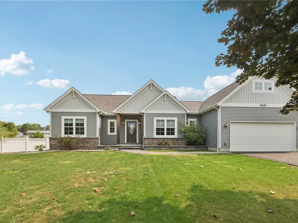 2647 Elmwood Dr, Export, PA 15632