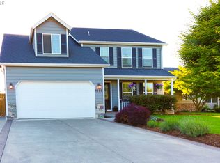 1195 N 1st St, Creswell, OR 97426