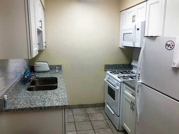 4th image of 310 E 18th Ave APT G