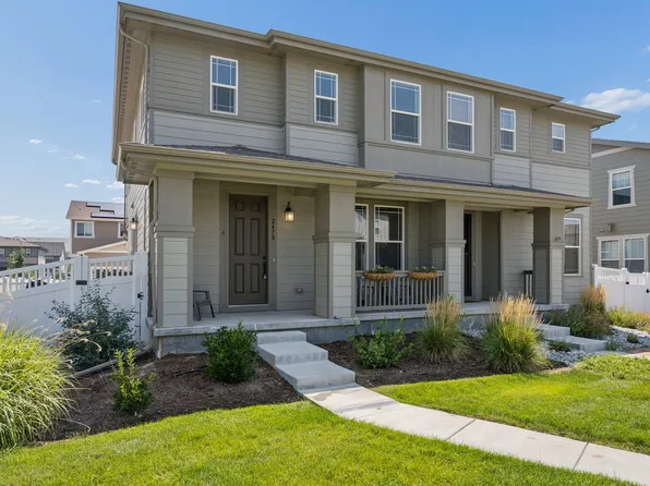 2478 Winding Dr, Longmont, CO 80504
