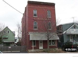 561 Tronolone Pl, Niagara Falls, NY 14301