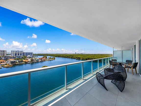 4th image of 400 Sunny Isles Blvd #1106