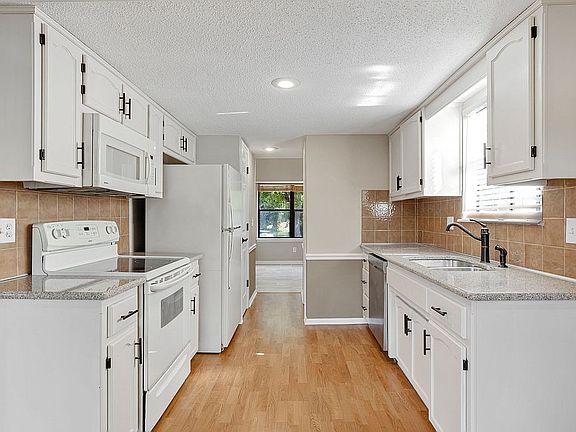 large spacious kitchen