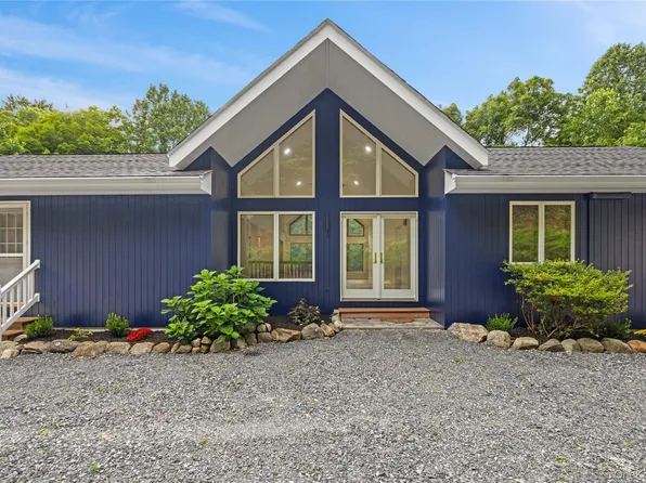 24 Babbling Brook Lane, Cold Spring, NY 10516