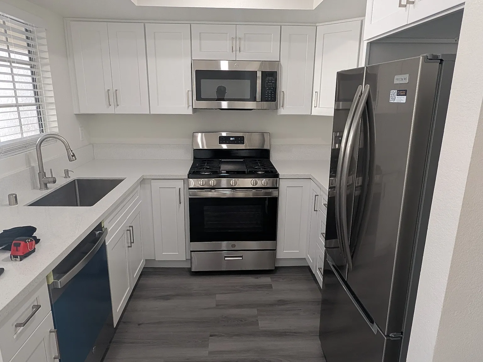 2 bed, $2,300 — Photo 1