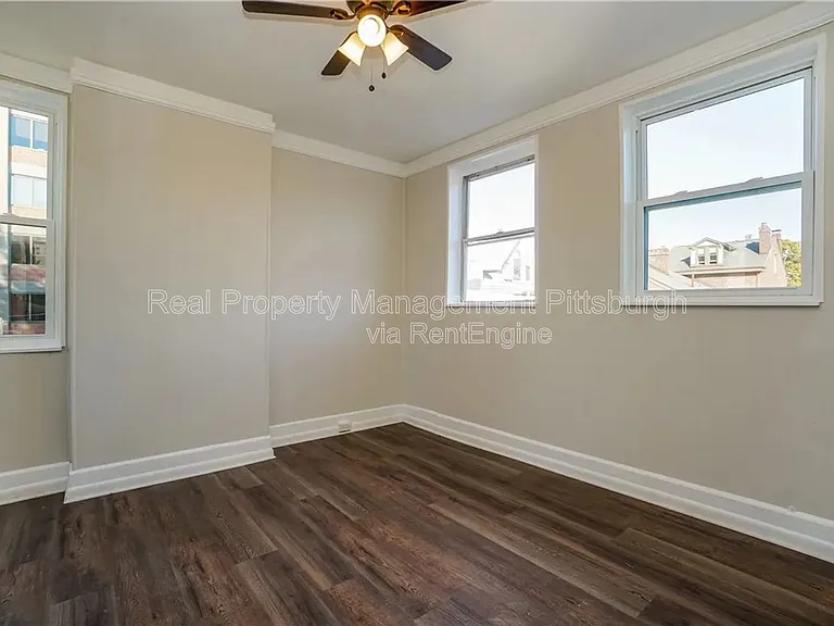 2123 Sidney St — Photo 10