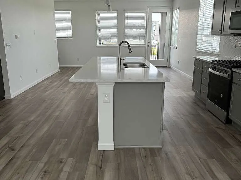 6984 Merseyside Ln — Photo 3