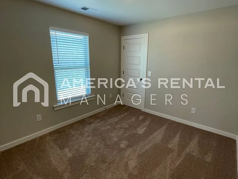 294 Shiloh Creek Dr — Photo 23