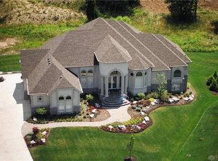 10880 Waterbury Ridge Ln, Dayton, OH 45458