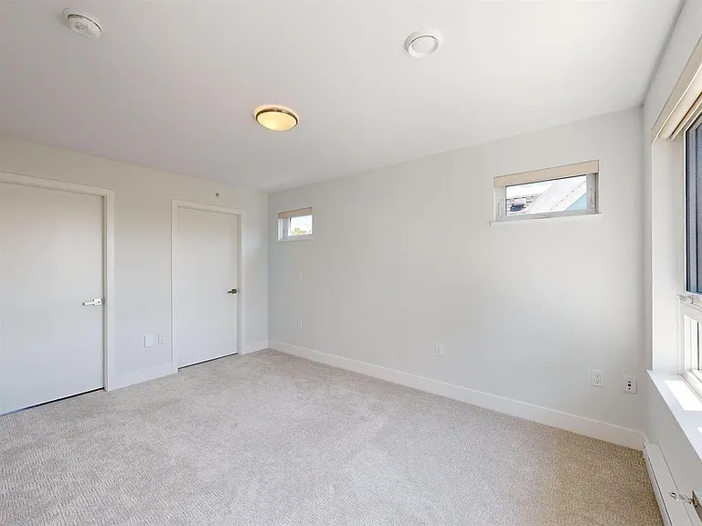 2731 Duke St — Photo 18