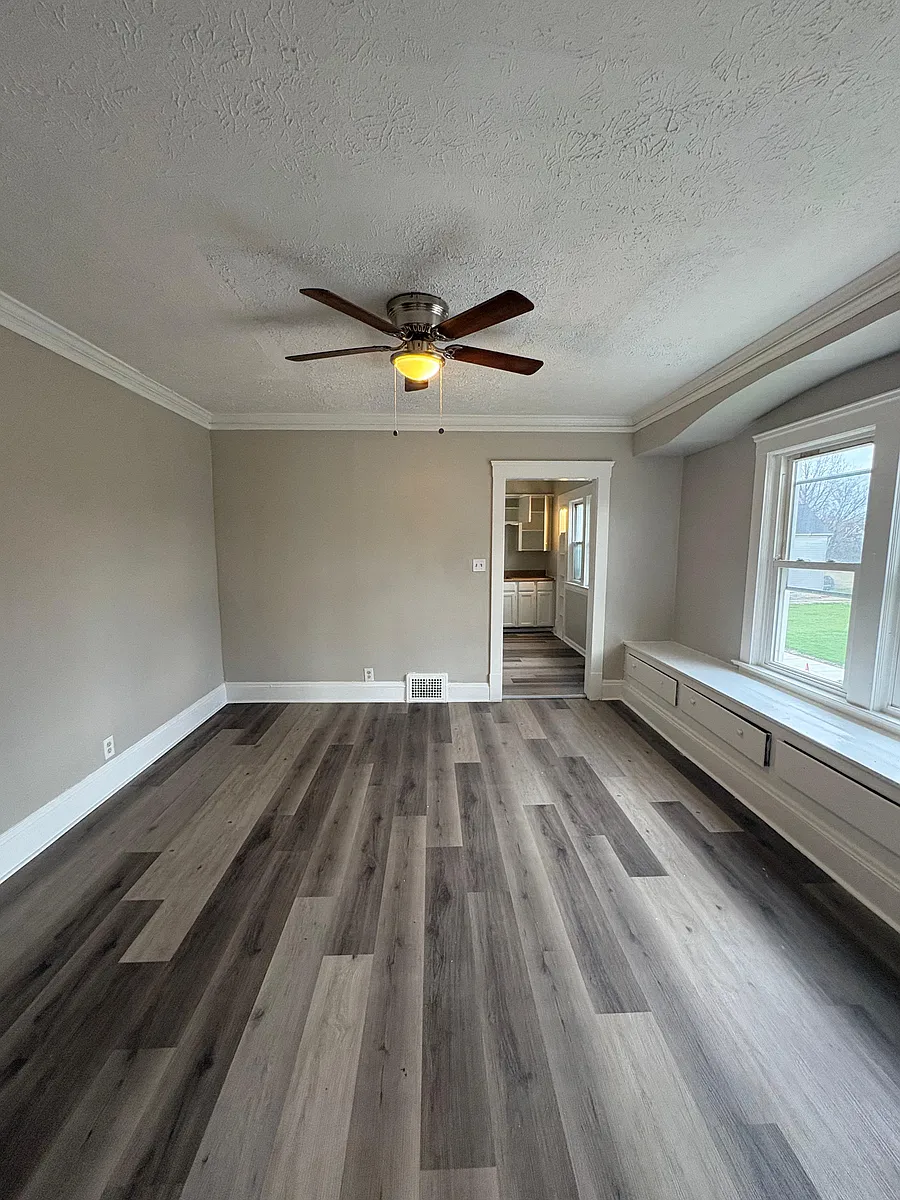 Building Photo - 12531 Forest Ave #2
