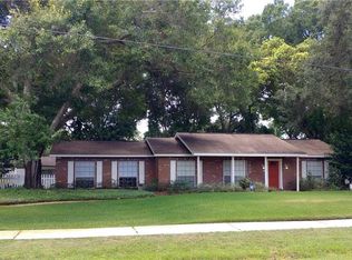 7608 Barry Rd, Tampa, FL 33615