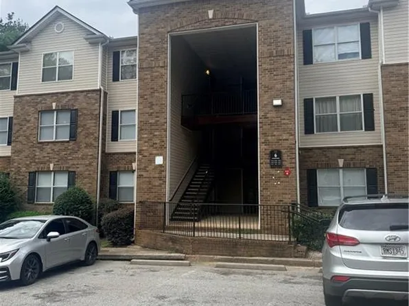 6101 Par Four Way, Lithonia, GA 30038