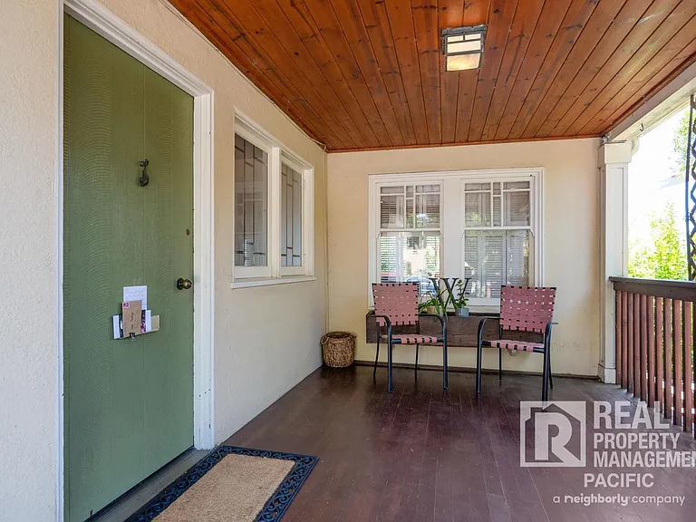 1550 Beverly Pl — Photo 39