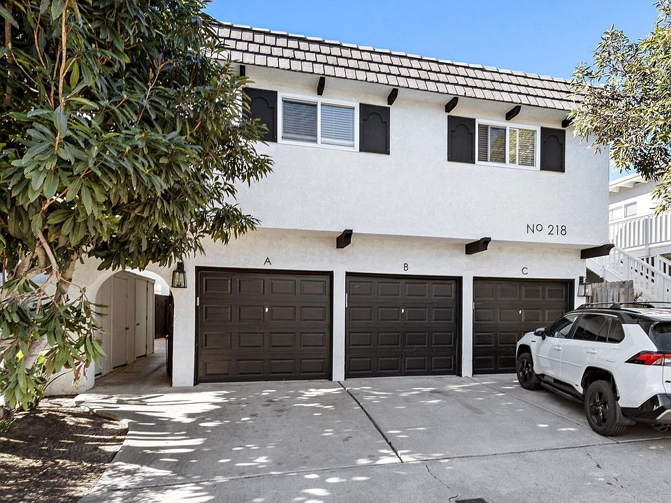 1st image of 218 Avenida Lobeiro #C