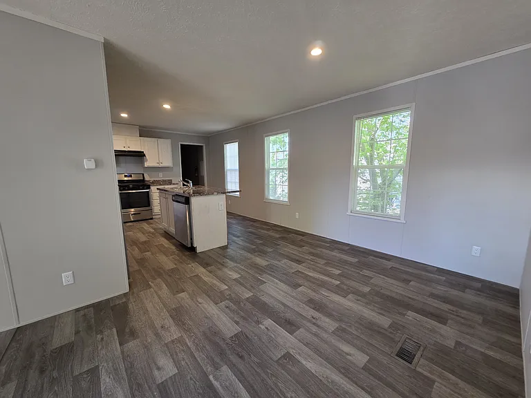 Pineview Estates — Photo 8