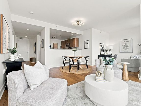5th image of 1310 Fillmore St APT 509