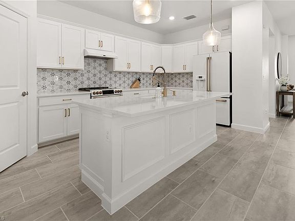 5th image of 13887 Pine Lodge LN