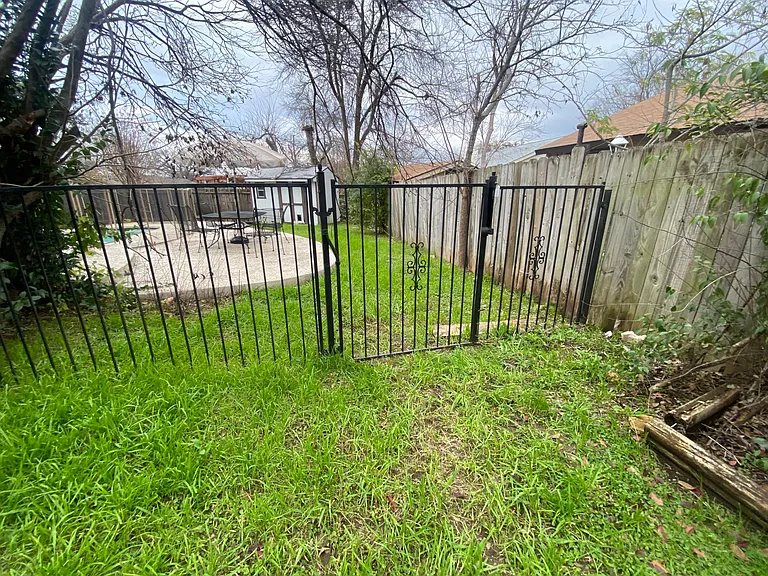 11701 Quartz Cir — Photo 18