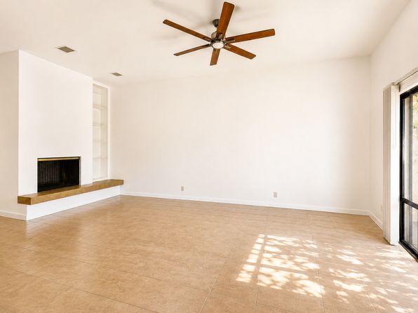 322 E Huntington Dr