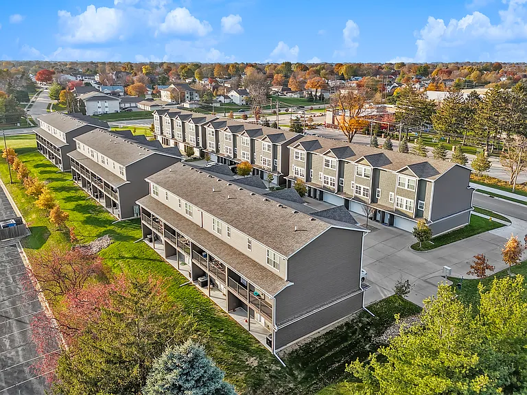 Highland Pointe — Photo 25