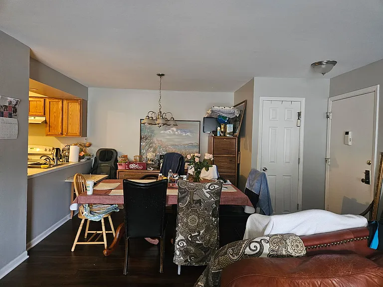 4424 Euclid Ave #1A — Photo 8