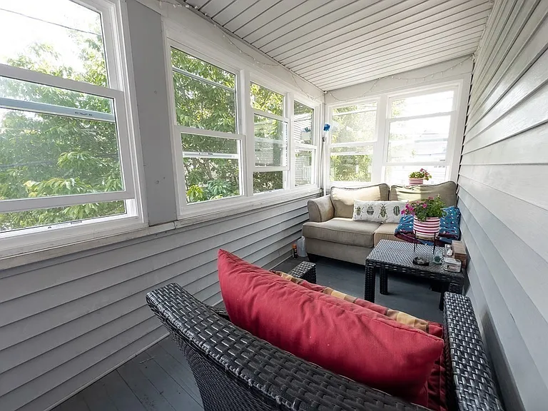 7 Bradford Ave #7 — Photo 15