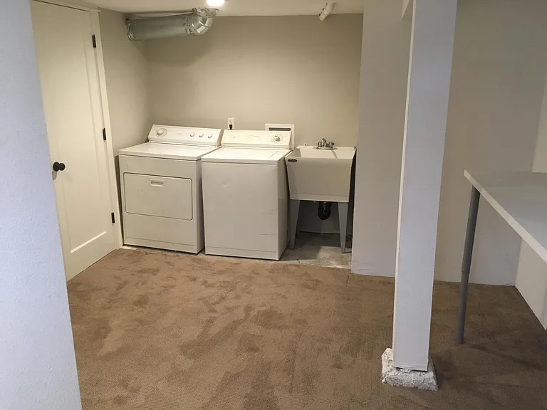 2545 SE Ankeny St — Photo 16