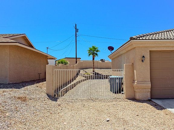 3rd image of 3030 Chemehuevi Blvd
