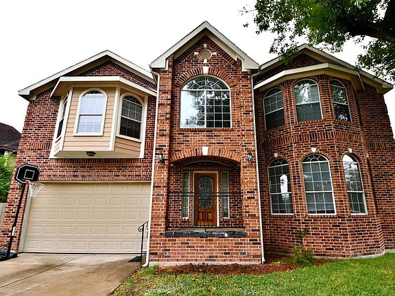 2nd image of 5211 Holly View Dr