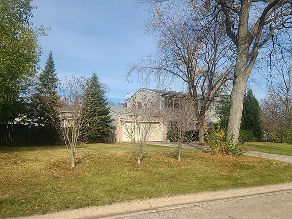 3rd image of 130 Niles Ave