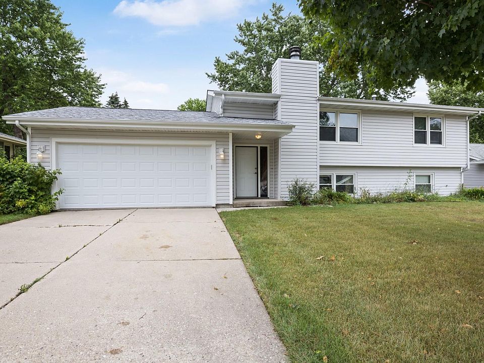 1st image of 4225 Applewood Ln