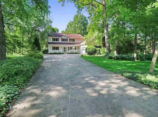 729 Red Oaks Ln, Lafayette, IN 47909