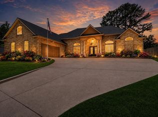 167 April Waters Dr W, Montgomery, TX 77356