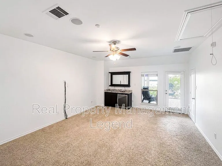 5729 Knox Dr — Photo 21