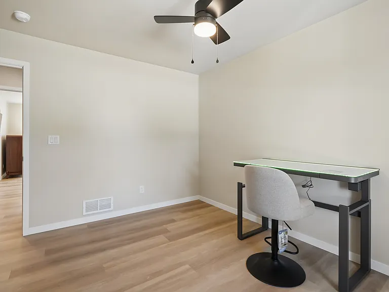 1417 Ellis Blvd NW — Photo 16