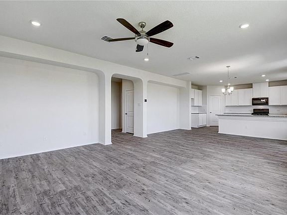 5th image of 6265 Mantalcino Dr