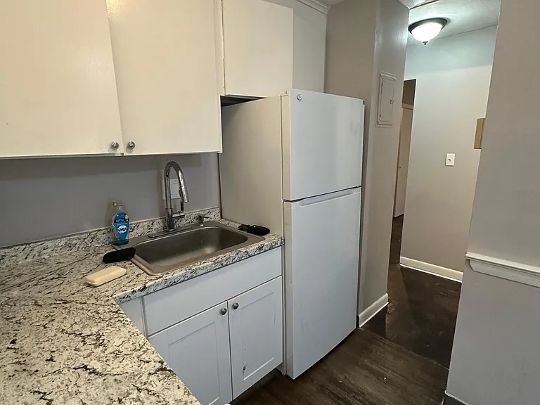 22 Atwood St #B2 — Photo 3