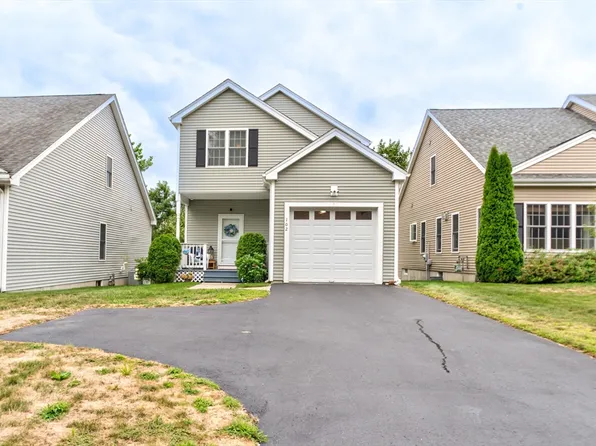 102 Crownshield Ave #102, Uxbridge, MA 01569
