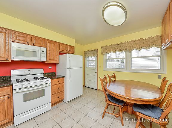 5th image of 3820 N Park St