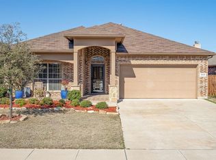 3049 San Fernando Dr, Fort Worth, TX 76177