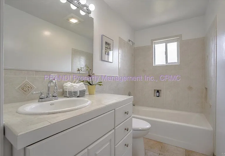 2040 Shady Ln — Photo 14