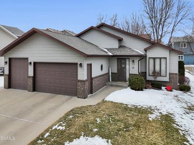1105 4th Ave NE, Mandan, ND, 58554