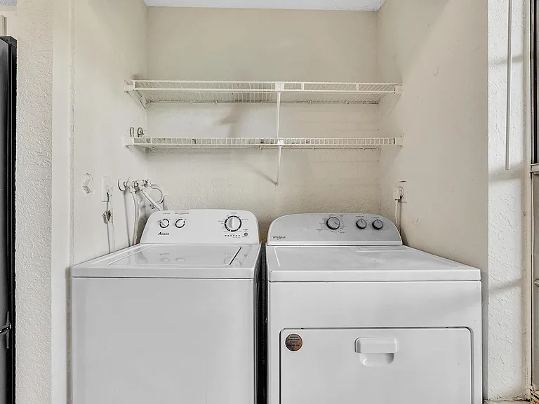 2510 Riverside Dr #2510 — Photo 7