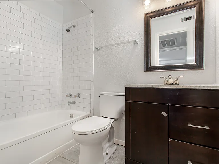 5722 Gaston Ave #H — Photo 13