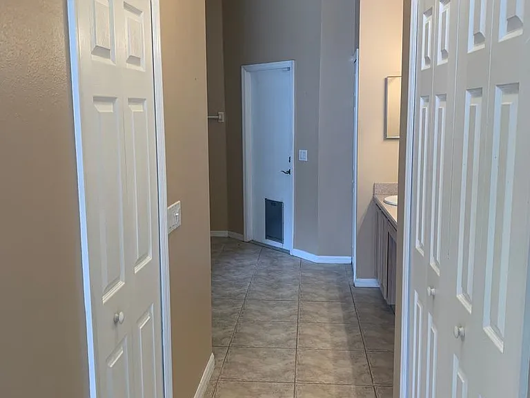 3044 Silver Palm Dr — Photo 14