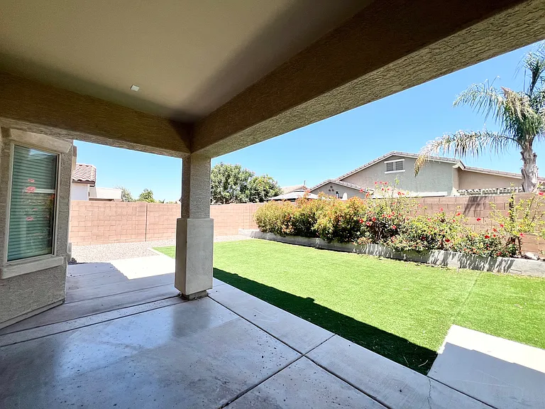 2936 E Tonto Dr — Photo 3