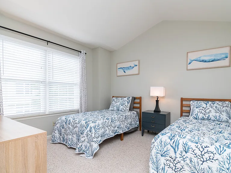 20360 Adriana Ln — Photo 35